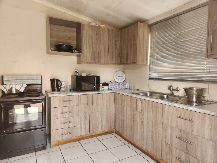 2 Bedroom Property for Sale in Parkdene Western Cape